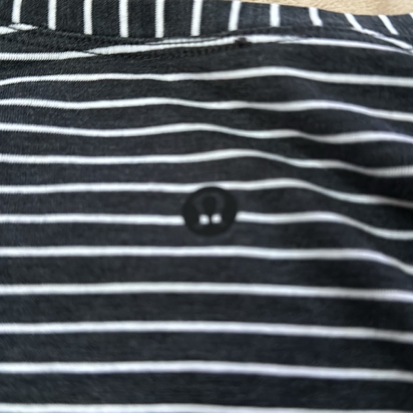 Lululemon long sleeve shirt - Picture 5 of 5